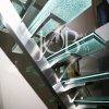 Escalera de acero inoxidable y pasos de vidrio JOB